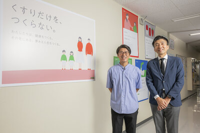 ジャパンメディック株式会社の前田社長と筆者の腰本